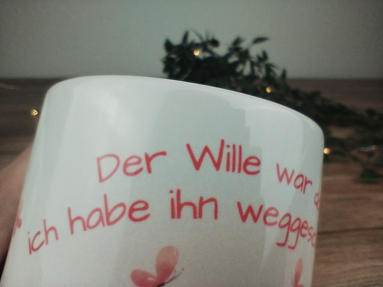 niedliche Keramiktasse mit Faultiermotiv und Spruch