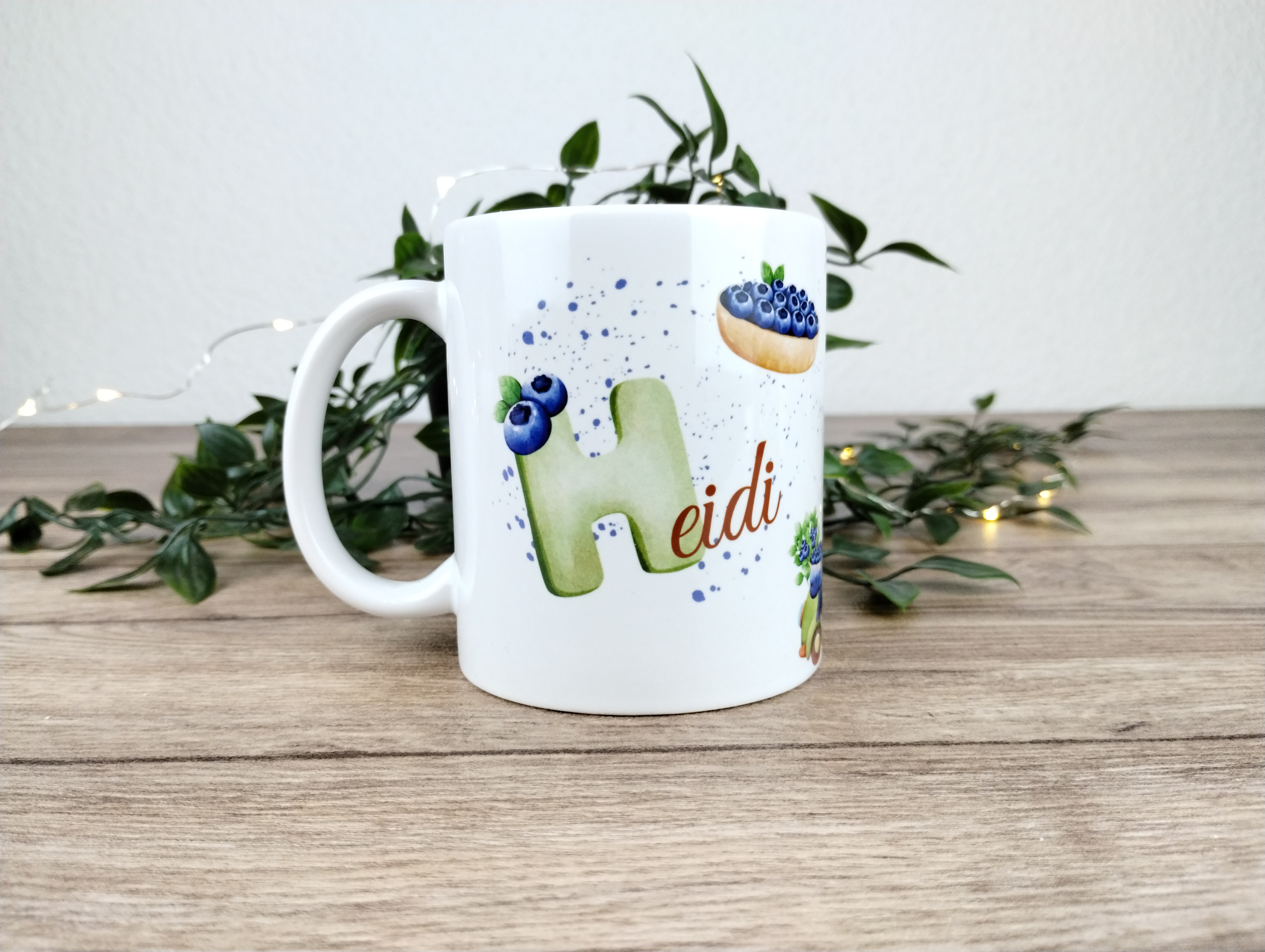 personalisierte Keramiktasse mit Gnommotiven