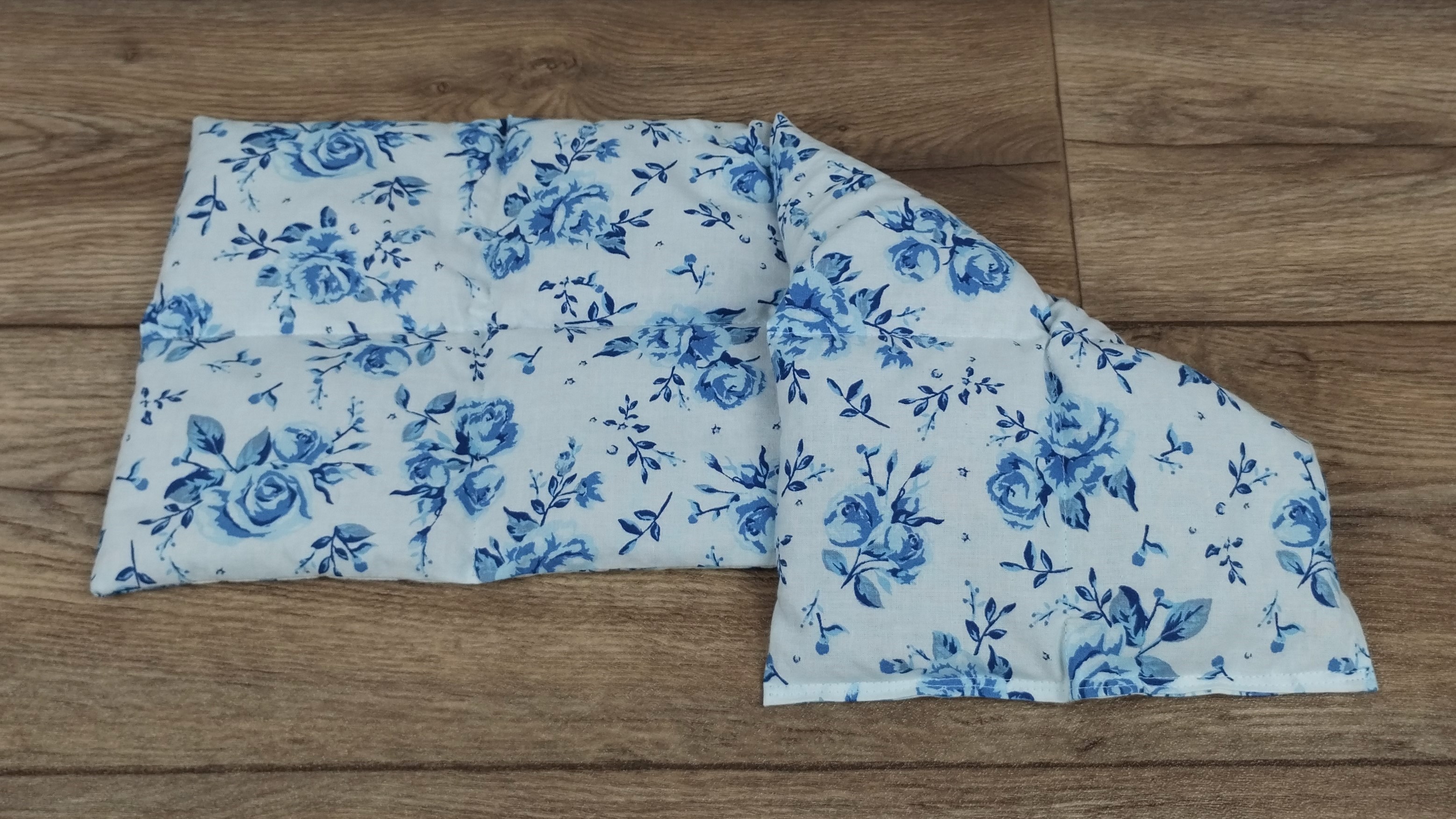 Körnerkissen Rosen Blau