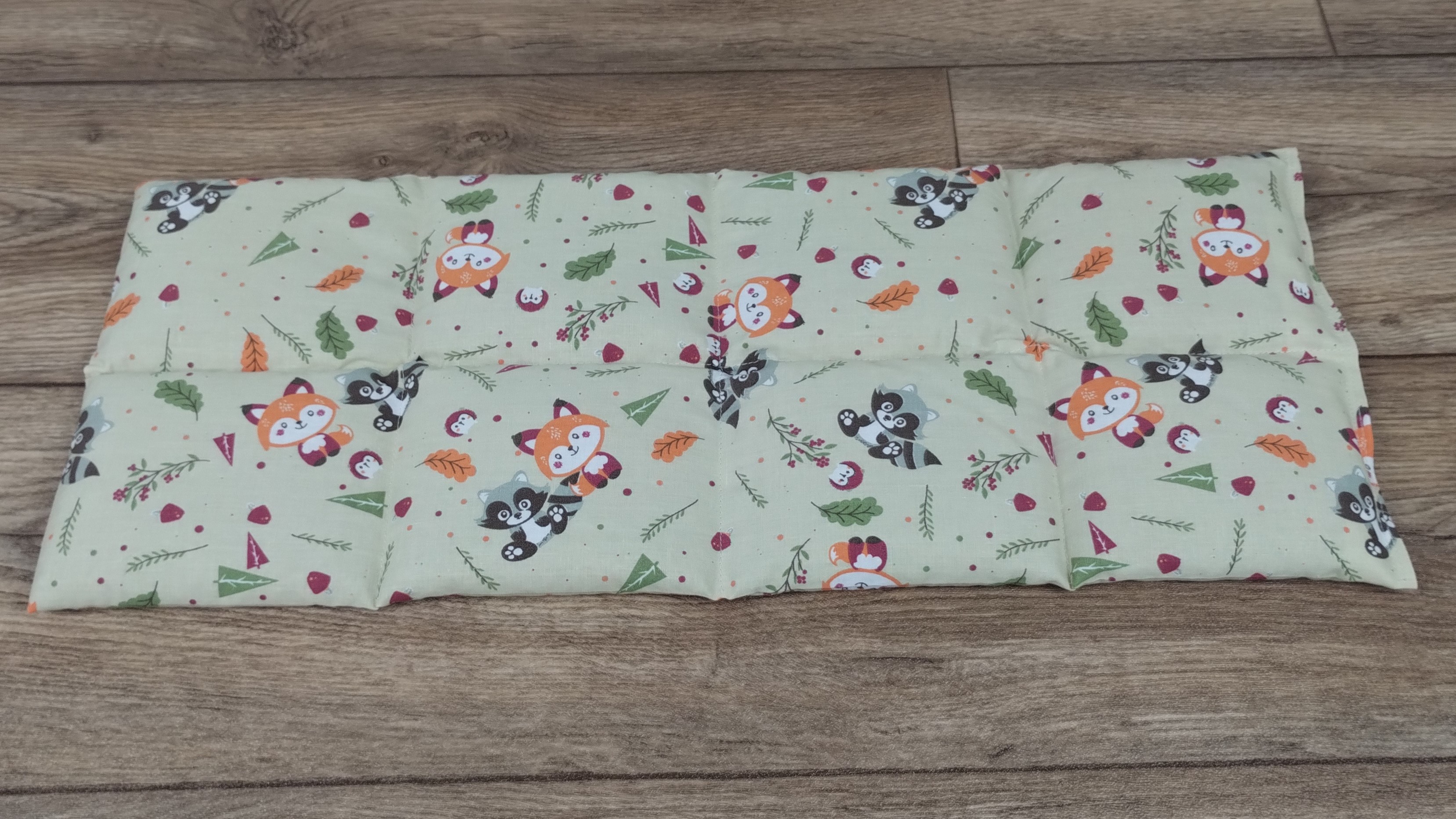 Körnerkissen Fuchs & Waschbär helles Olive/Bunt