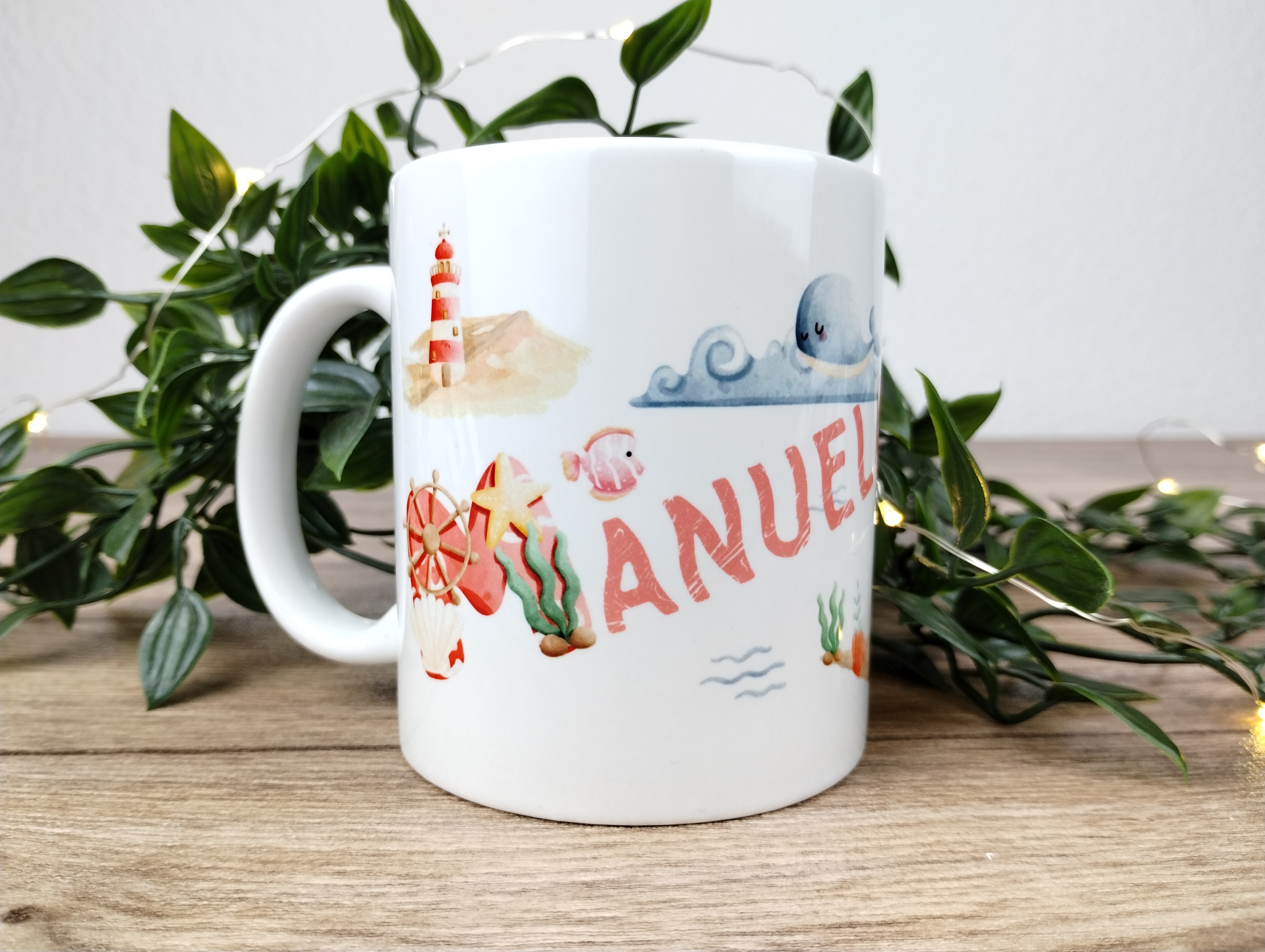 personalisierte Keramiktasse im maritimen Stil
