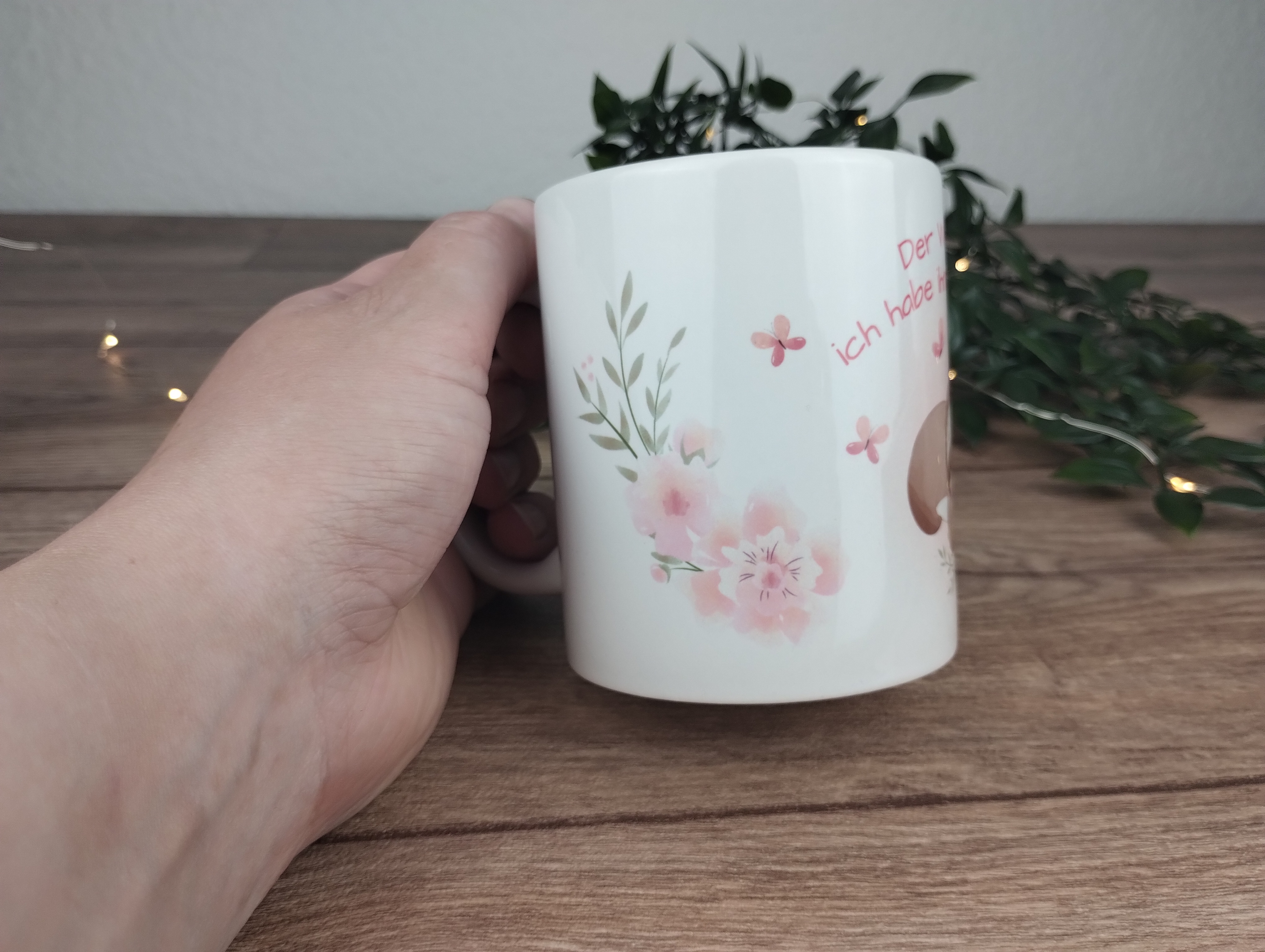 niedliche Keramiktasse mit Faultiermotiv und Spruch