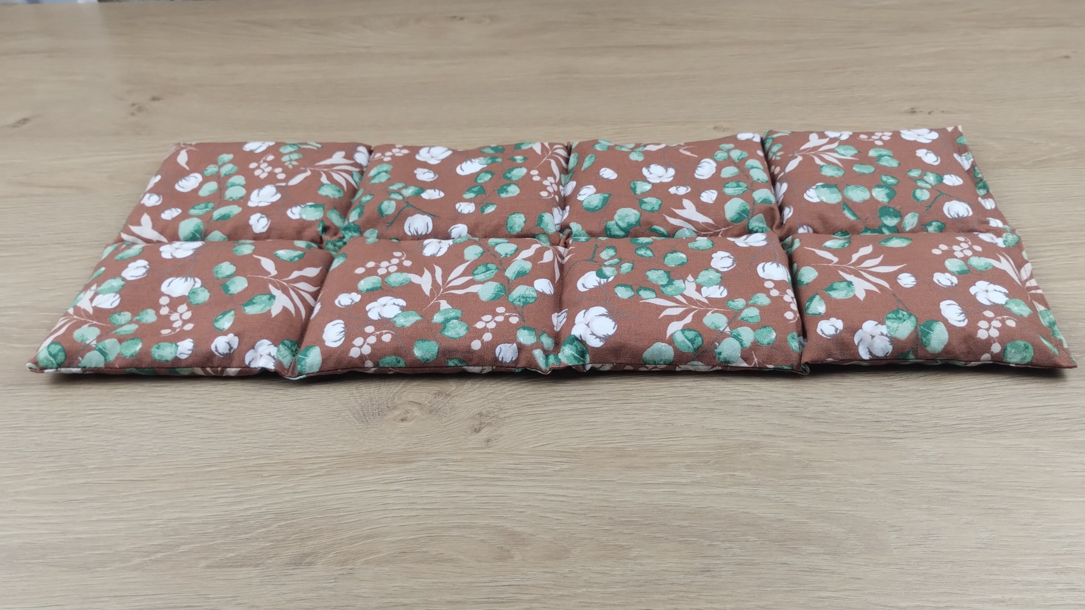 Körnerkissen Eucalyptus Braun