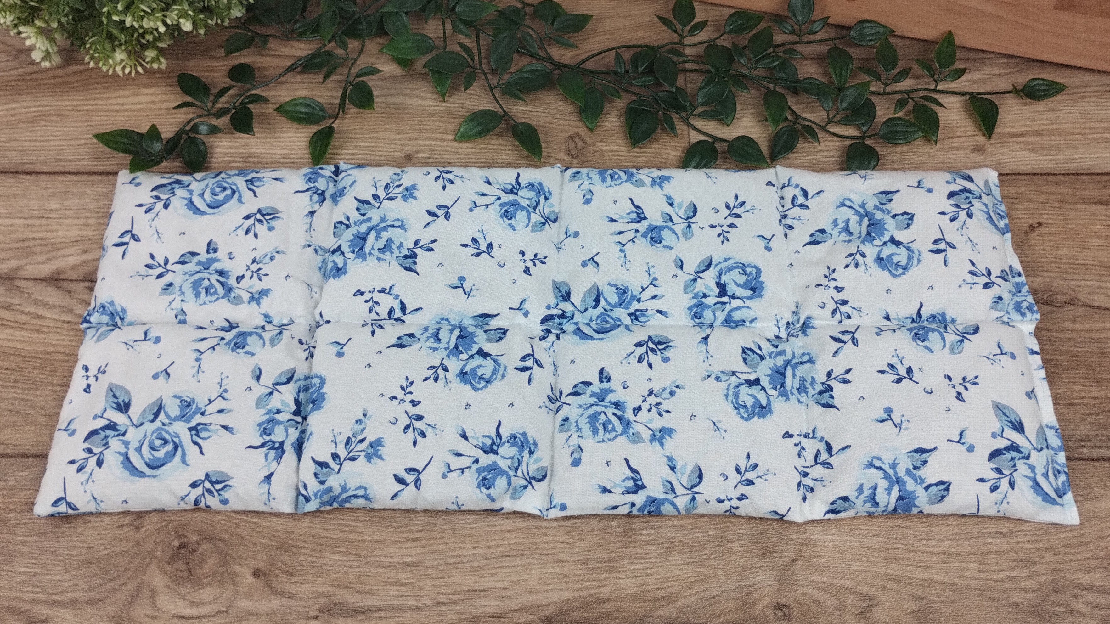 Körnerkissen Rosen Blau