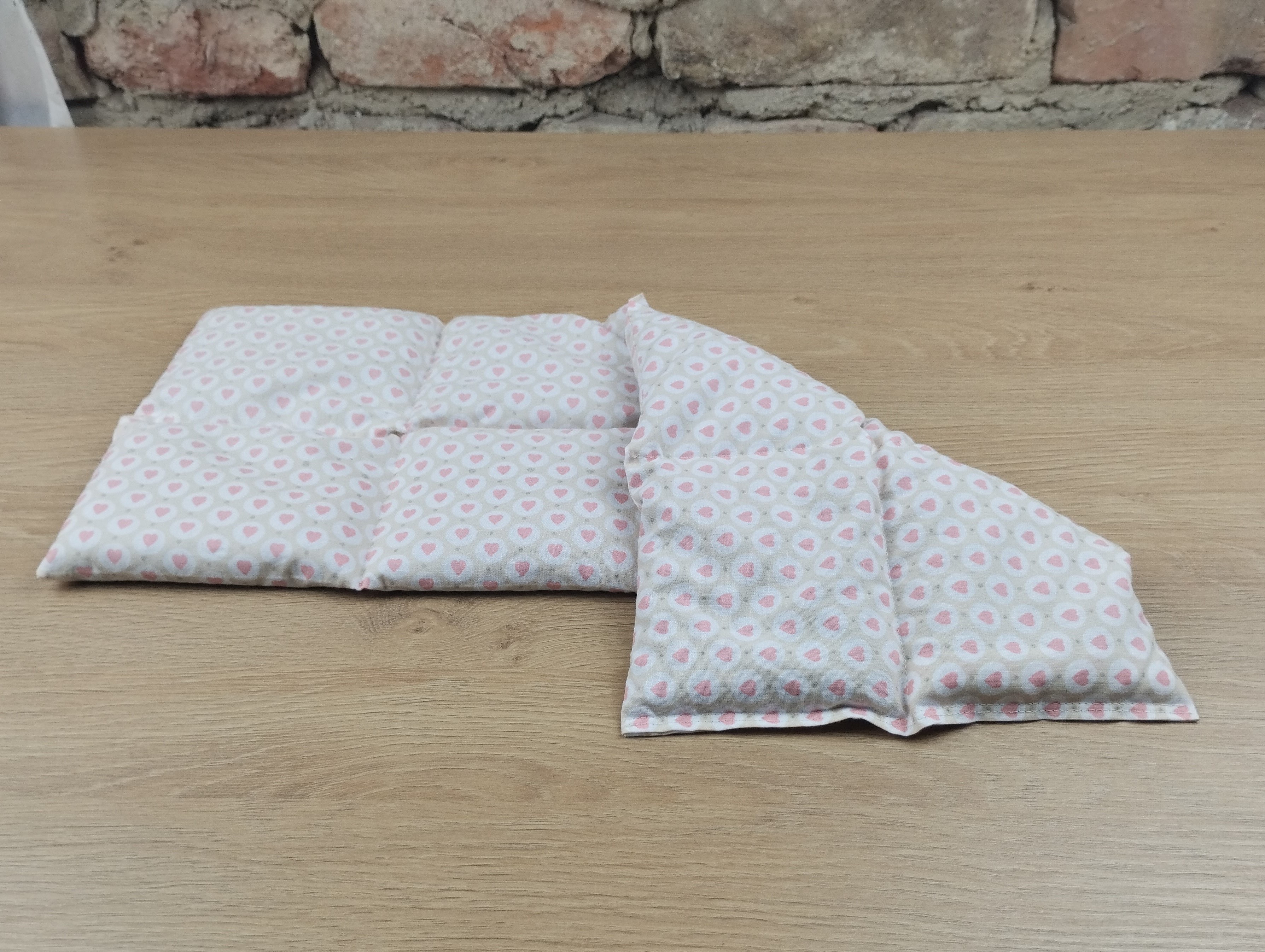 Körnerkissen Herzen im Kreis Beige/Rosé