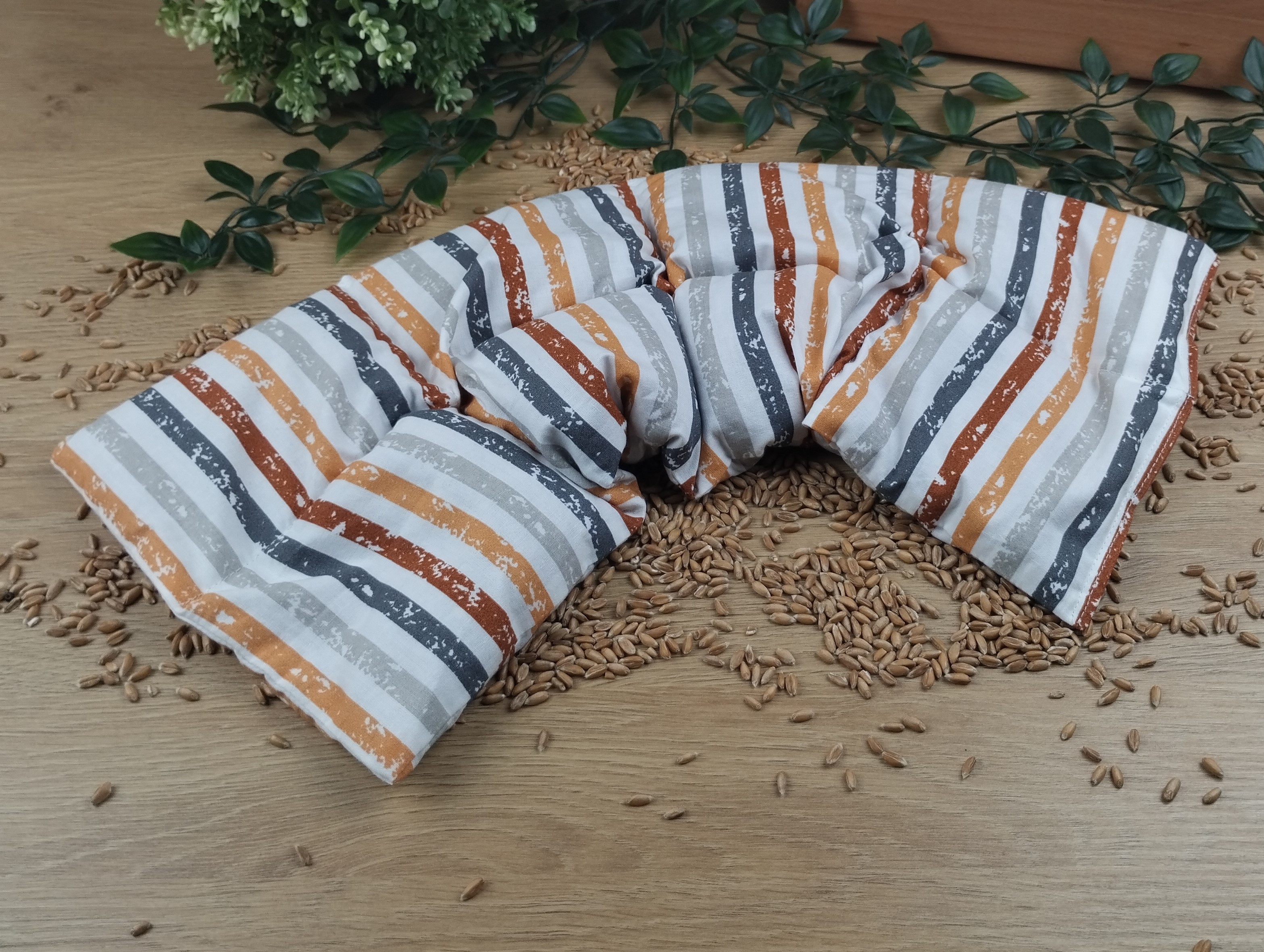 Körnerkissen Gestreift auf Weiß