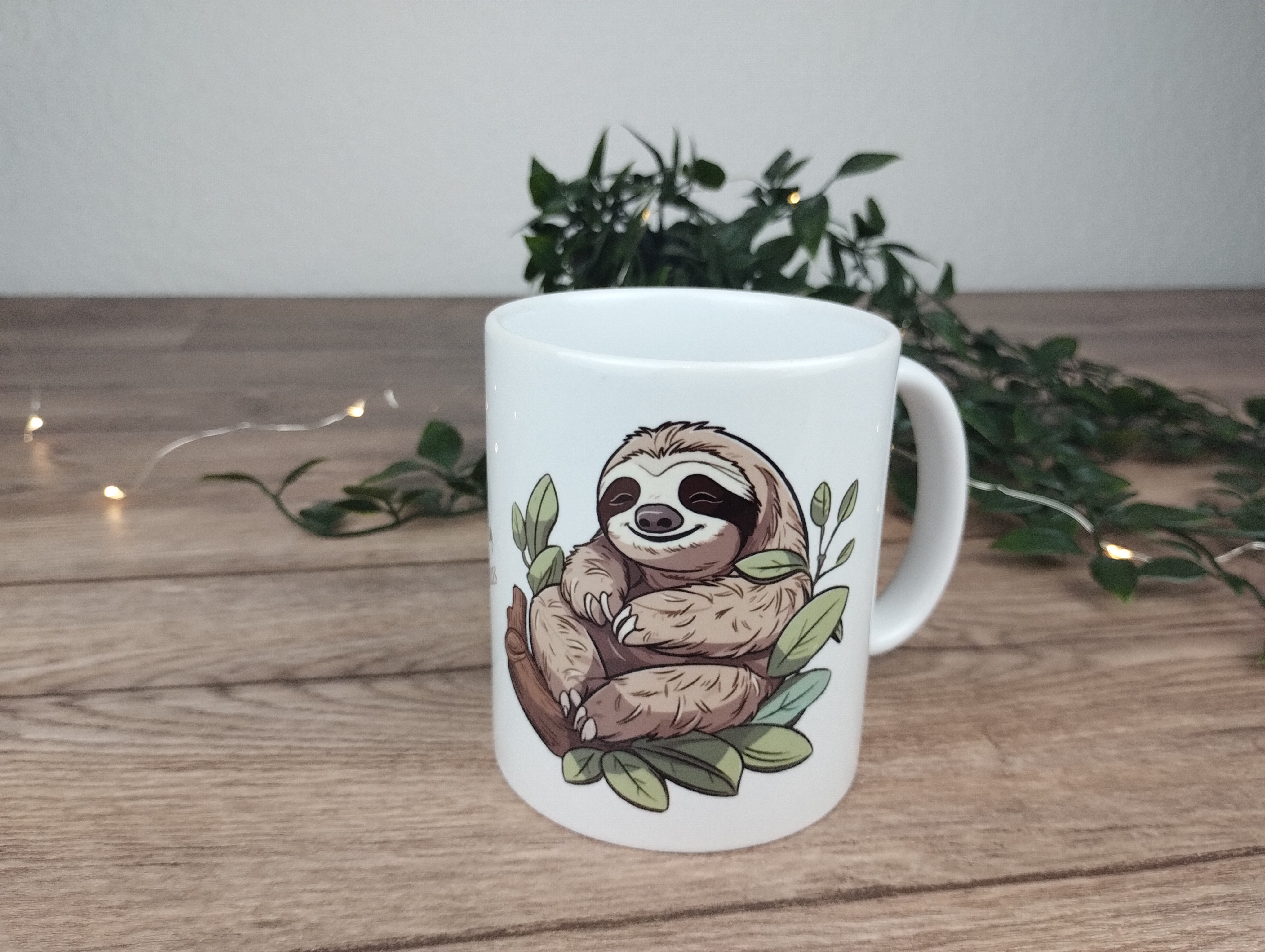 Keramiktasse mit Faultier und Spruch